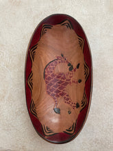 Load image into Gallery viewer, Medium Rosewood oval bowl (Elephant couple)