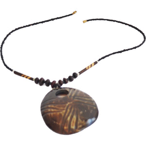 Bead necklace with Cattle horn pendant